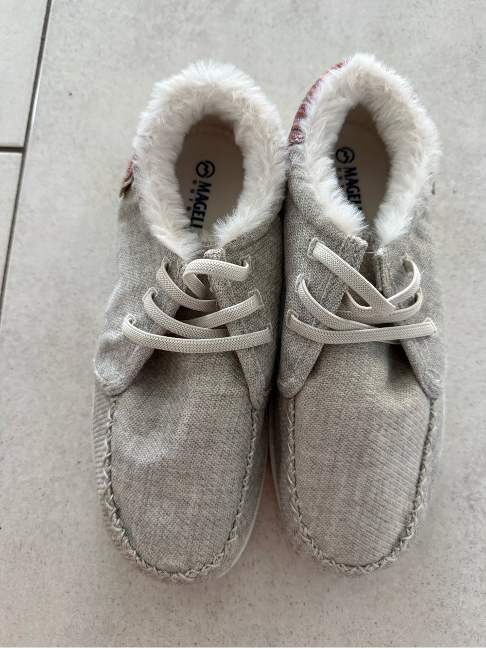 Magellan Outdoors Women's Light Gray Fuzzy Lined Moccasin Slippers